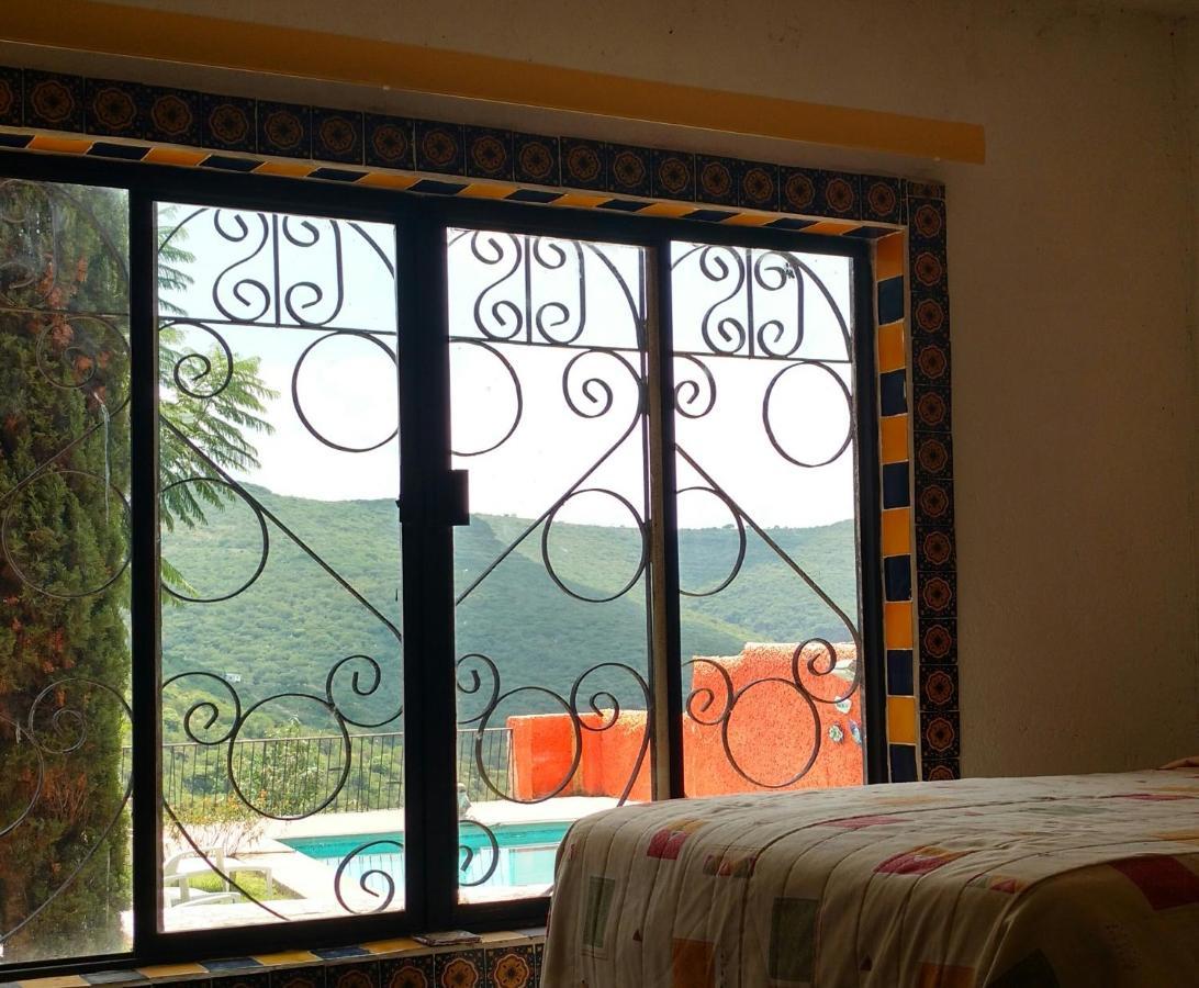 Hotel Alcatraces El Pueblito  Extérieur photo