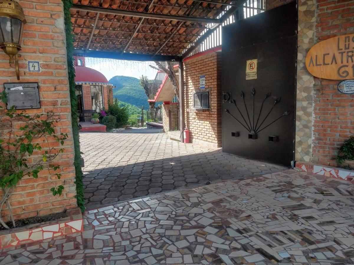 Hotel Alcatraces El Pueblito  Extérieur photo